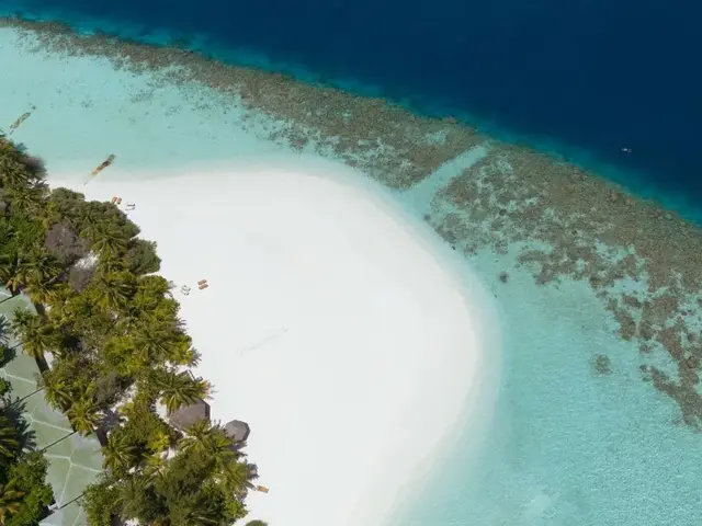 Eri Maldives photo 1