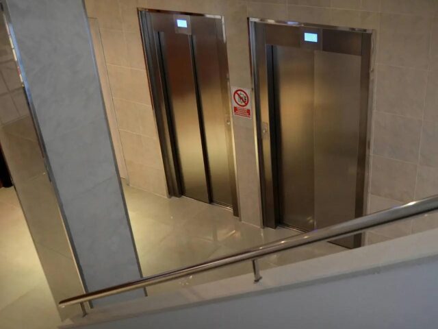 Medsur Alone photo 1