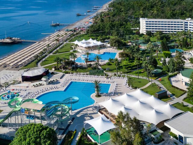 Mirage Park Resort photo 2