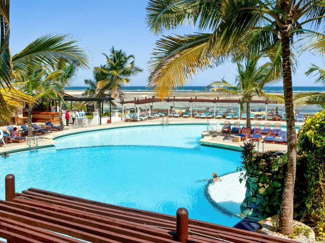 Leopard Beach Resort & Spa photo 1