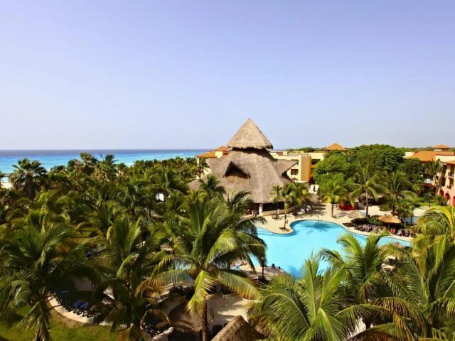Sandos Playacar Beach Resort photo 2
