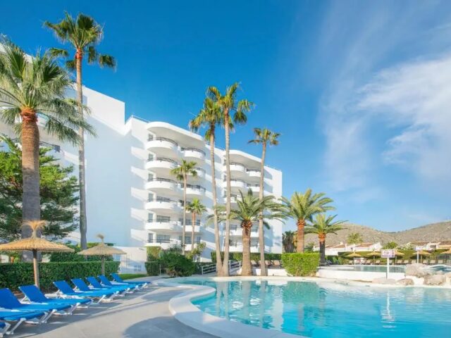 Alcudia Beach photo 1
