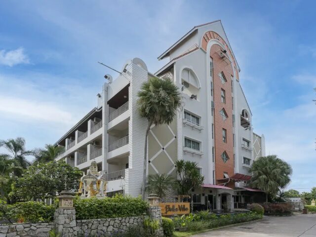 Bella Villa Pattaya 3rd Road photo 2