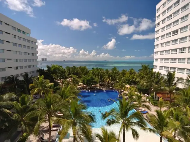 Grand Oasis Palm photo 2