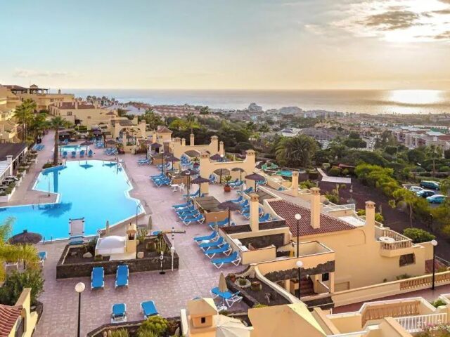 Ramada Residences by Wyndham Costa Adeje photo 3