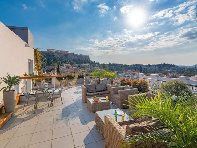 Plaka photo 2