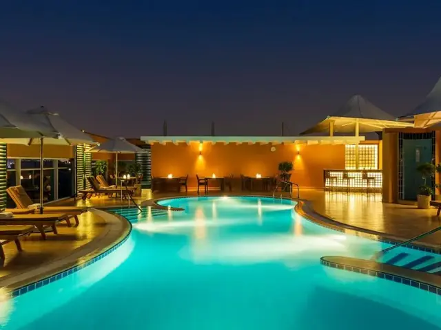 FOUR POINTS BY SHERATON BUR DUBAI photo 1