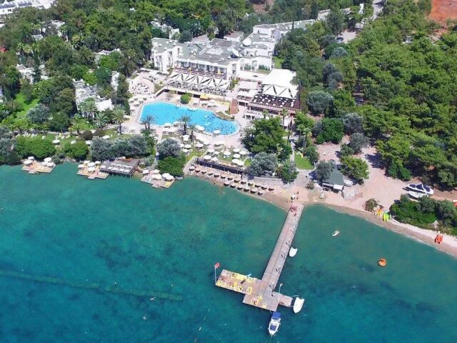 DoubleTree by Hilton Bodrum Isil Club
