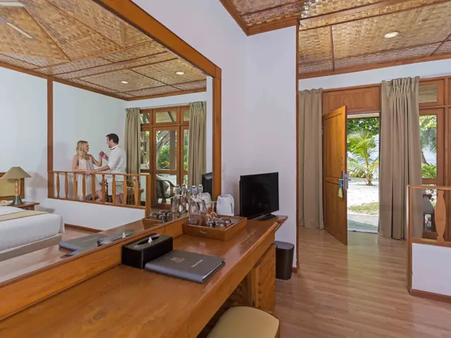 Baros Maldives photo 1