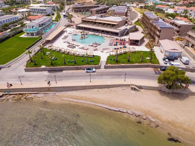 Senseana Sea Side Resort & Spa photo 0