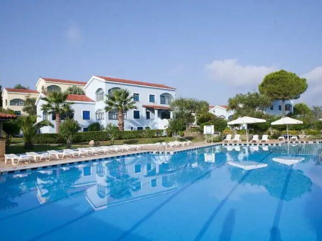 Govino Bay photo 1