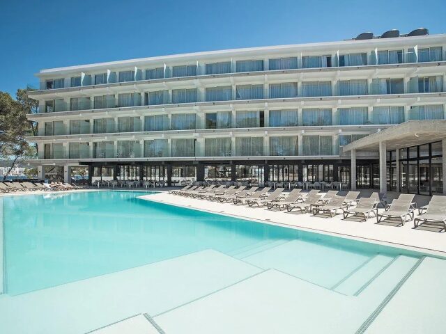 Els Pins Resort & Spa