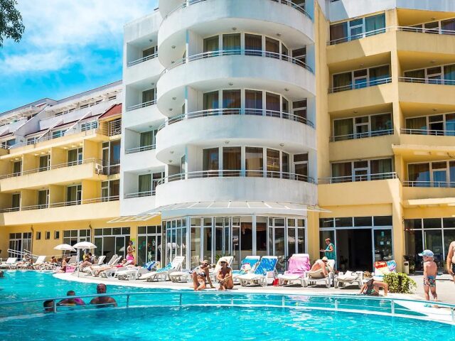 Sun Palace photo 2