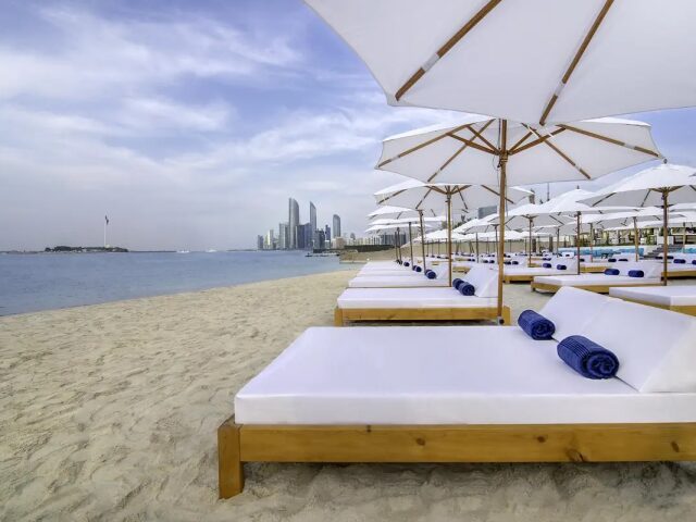 Radisson Blu Abu Dhabi Corniche photo 3