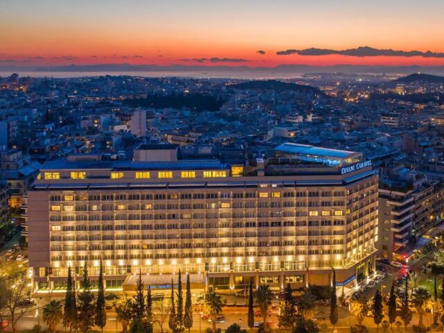 Divani Caravel