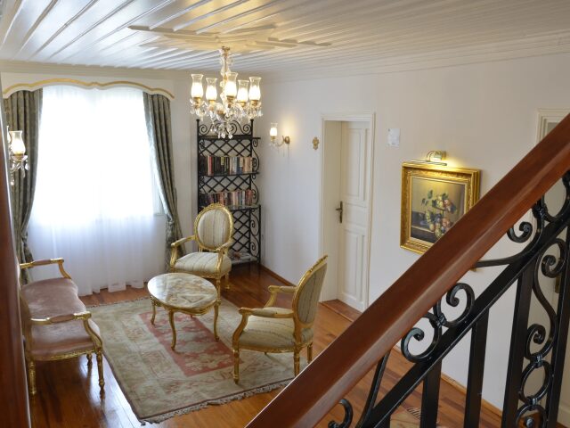 Tuvana photo 2