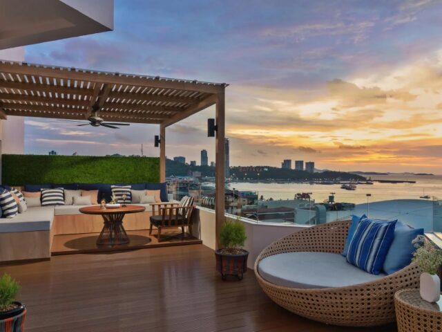 Avani Pattaya Resort photo 1