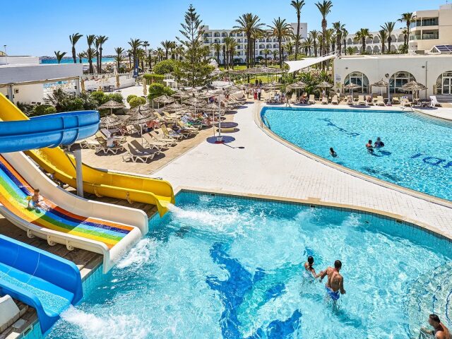 El Mehdi Beach photo 1