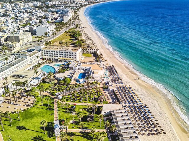 El Mehdi Beach photo 2