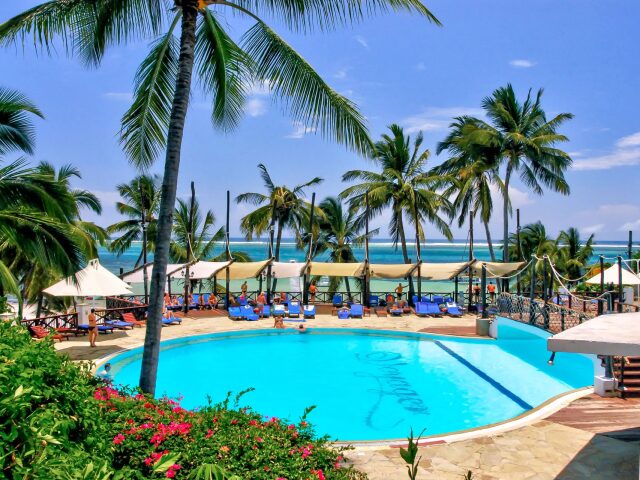 Voyager Beach Resort