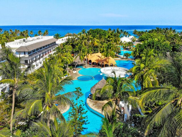 Southern Palms Beach Resort photo 0
