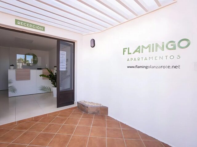 Flamingo Apartments photo 2