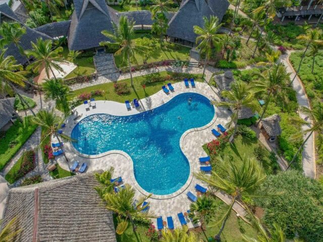 Breezes Beach Club & Spa photo 2
