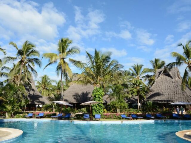 Breezes Beach Club & Spa photo 3