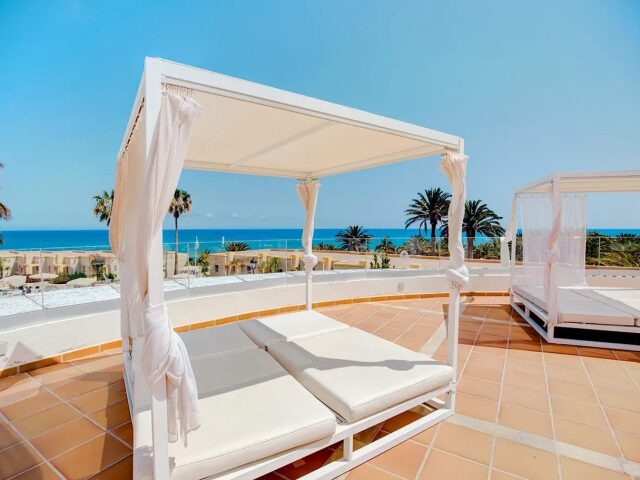 SBH Monica Beach Resort photo 2