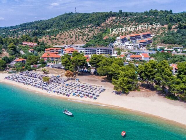 Lagomandra Beach