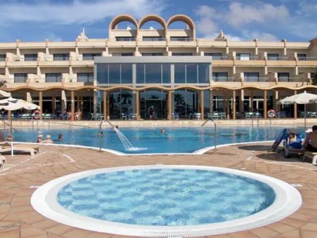 SBH Taro Beach photo 3