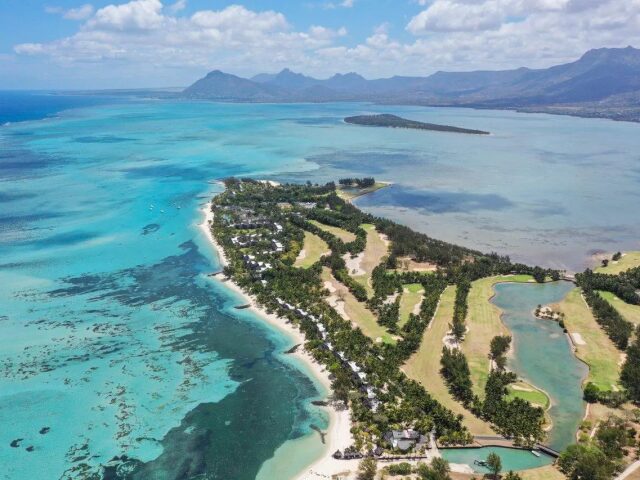 Paradis Beachcomber Golf Resort & Spa photo 1