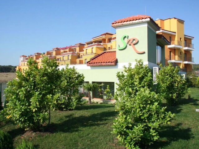 Serena Residence photo 2