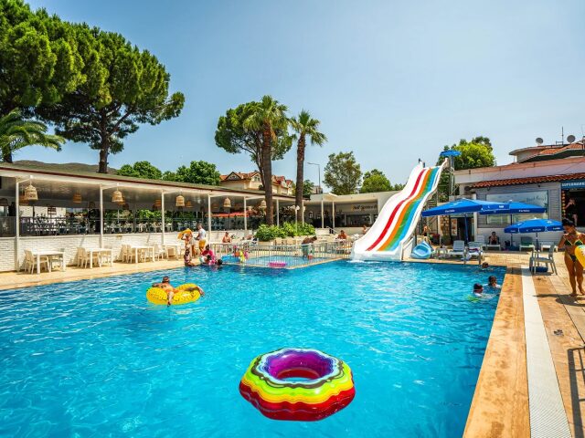 Club Munamar Beach Resort photo 3