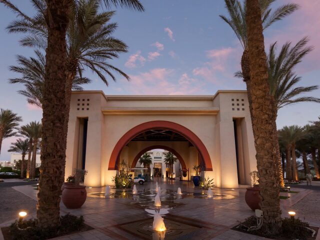 Grand Rotana Resort & Spa photo 1
