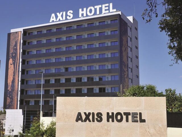 Axis Porto Business & Spa