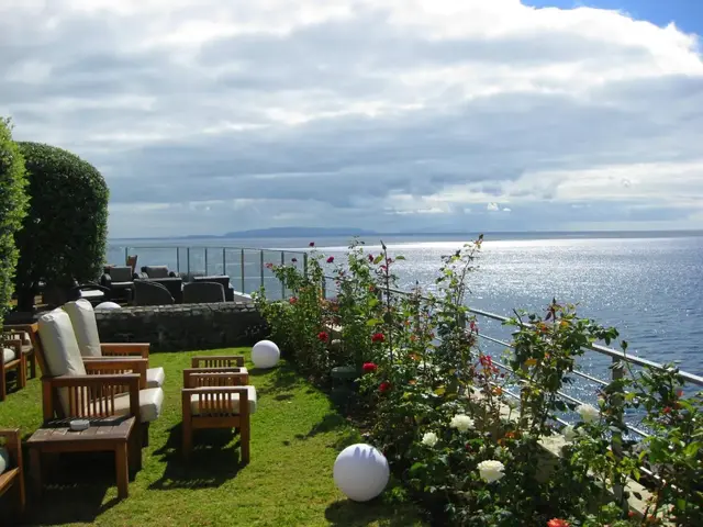 Madeira Regency Cliff photo 0