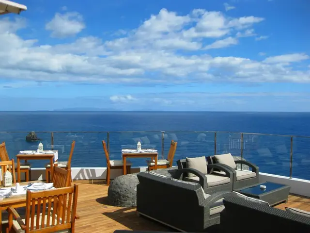 Madeira Regency Cliff photo 2