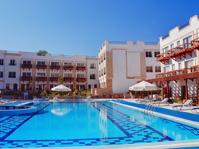Falcon Naama Star