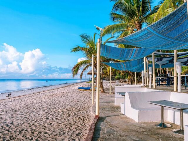 Diani Reef Beach Resort photo 1