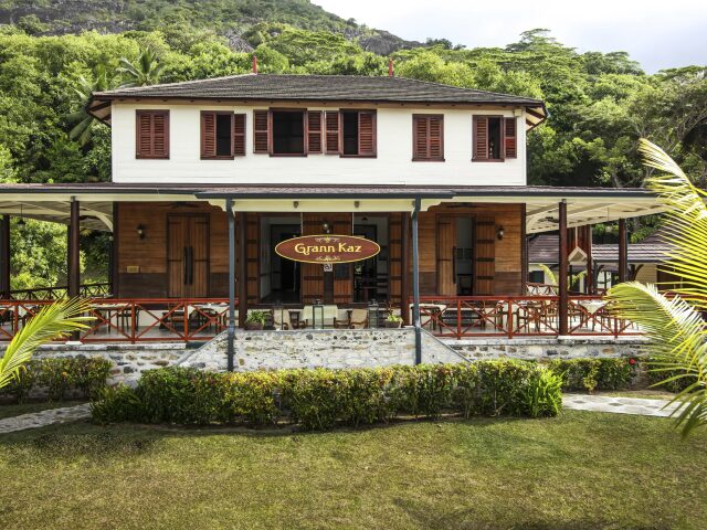 Niva Labriz Seychelles