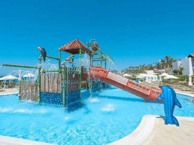 Kapetanios Aqua Resort photo 1