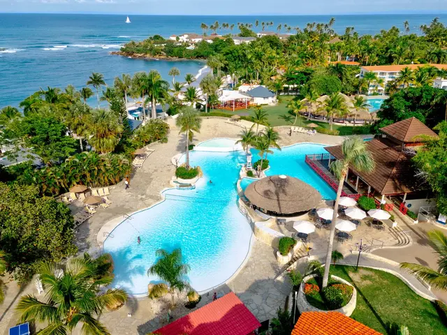 Lifestyle Tropical Beach Resort photo 0
