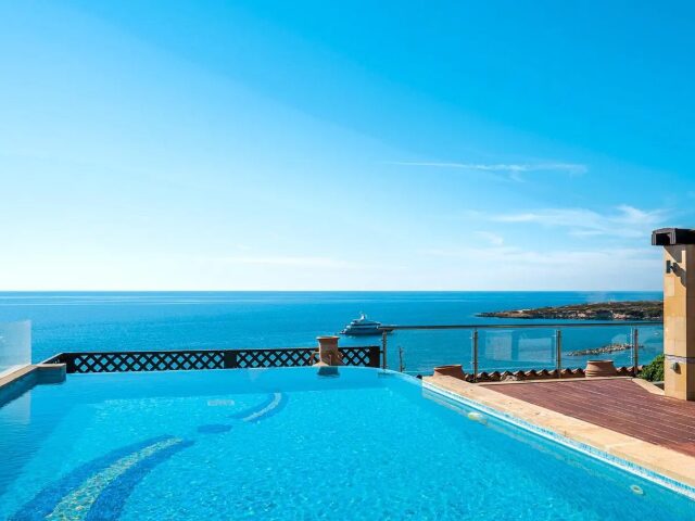 Coral Beach & Resort photo 3
