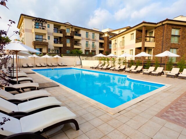 Blue Waves Resort photo 0
