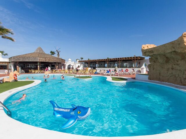 Sands Beach Resort photo 0