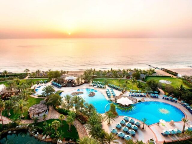 Le Meridien Al Aqah Beach Resort photo 1