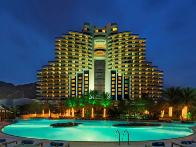 Le Meridien Al Aqah Beach Resort