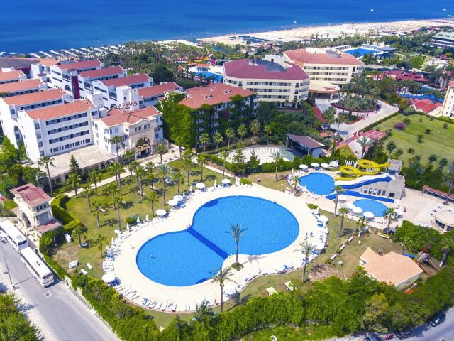 Cesars Resort photo 2