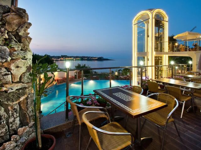 Villa List photo 1